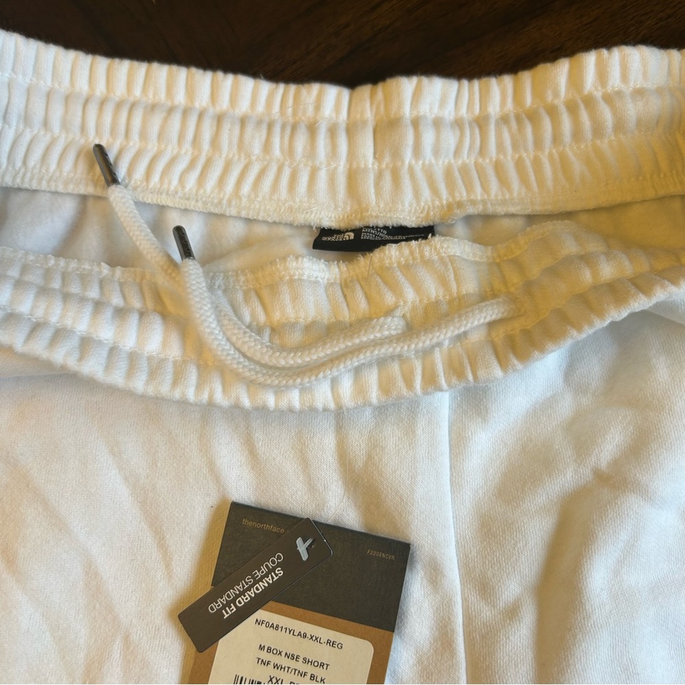 THE NORTH FACE Men's Box NSE Short, TNF White/TNF Black, XX-Large Regular New - Picture 3 of 7